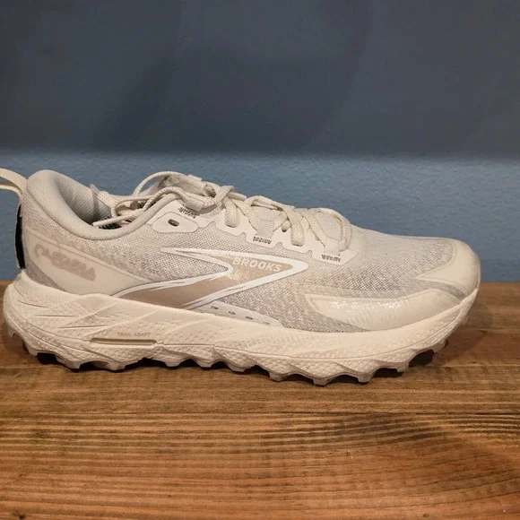 Brooks Womens Cascadia 16 Trail Running Shoes White Cream Sneakers Size 8.5 - Picture 13 of 15